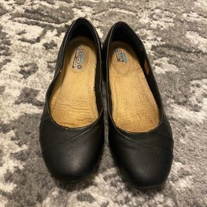 Non-Slip/ slip resistant black faux leather Sketchers flats